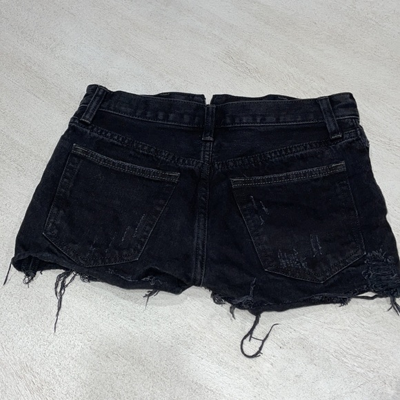 Black Jean shorts - Picture 2 of 3